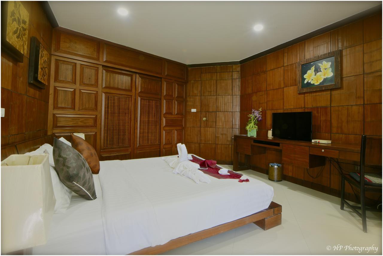 Villa Regtuk Patong Εξωτερικό φωτογραφία